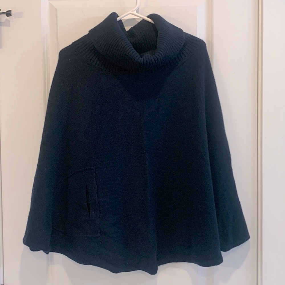 Gap sweater / poncho